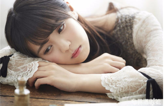 女大学生 一夜三千：“能舒舒服服赚钱，我为什么要拼命？”