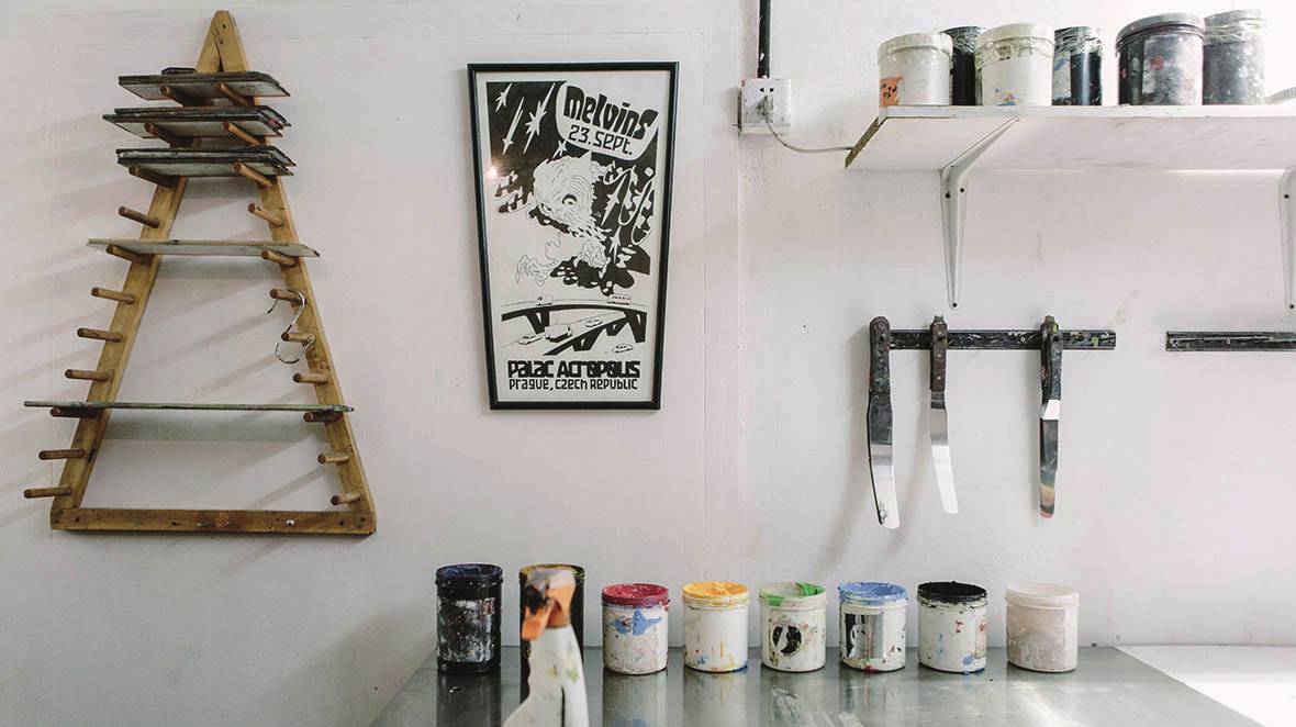 手工印刷,用油墨印刻时间的温度