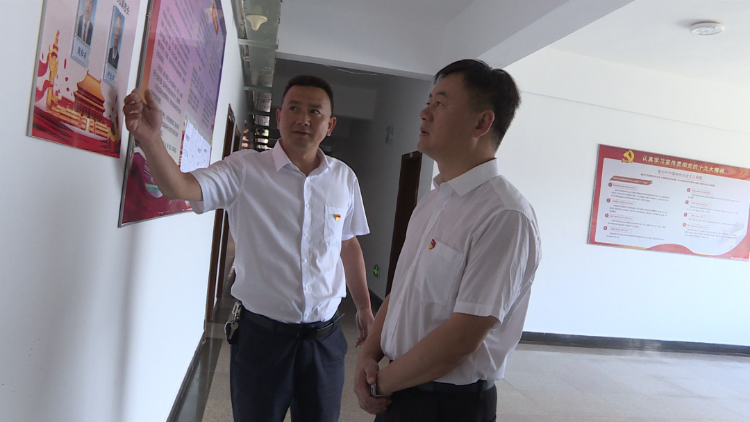 夏明率队到县委党校调研_泸西县融媒体中心