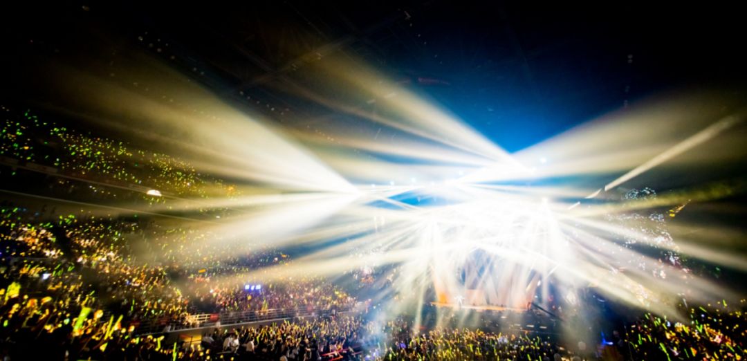 王俊凯应援色纯色_王俊凯应援色_王俊凯应援色rgb