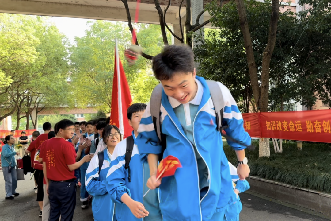 桐乡3426人,加油!