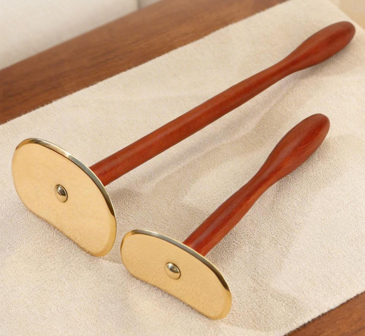 用刮痧板自己怎么刮脸身体有結节、淤堵的人，这个地方会鼓包_https://www.jmylbn.com_新闻资讯_第4张