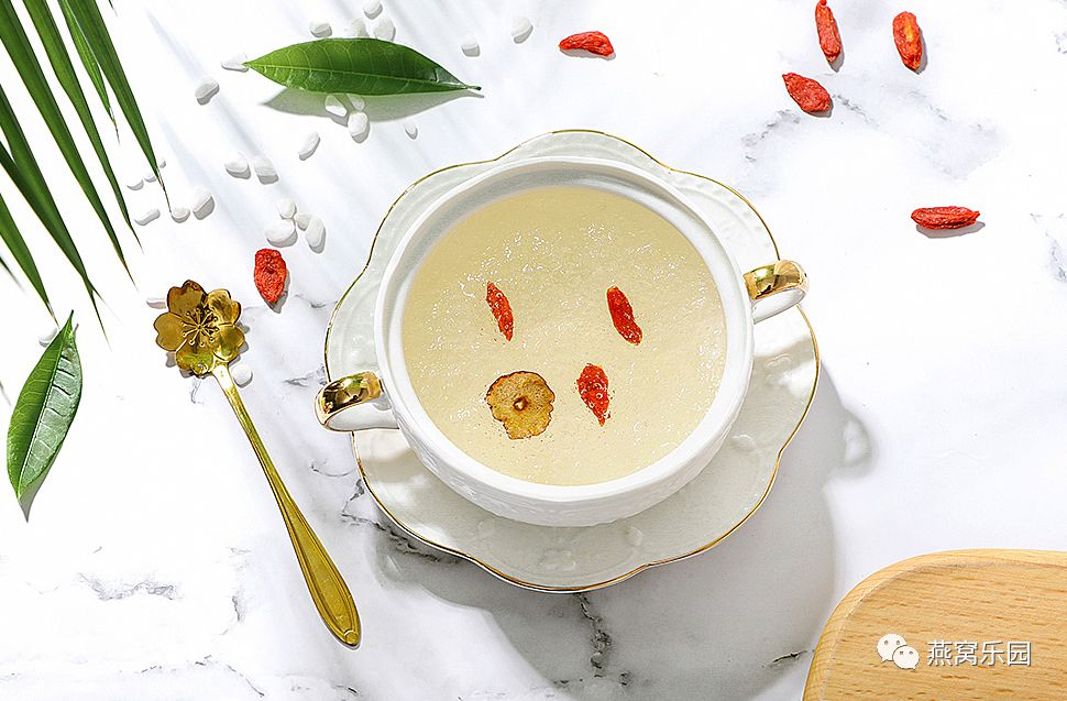 燕窝 VS 鸡蛋、银耳，到底哪个更胜一筹呢？