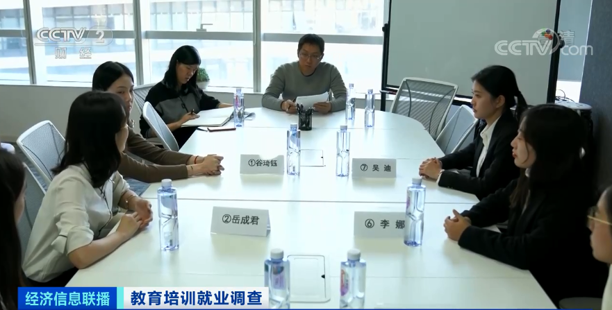 13个岗位抢一个人!这个行业“火了”!-微信头条网 13个岗位抢一个人!这个行业“火了”!