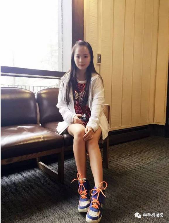 这张照片明显腿长很多有木有?