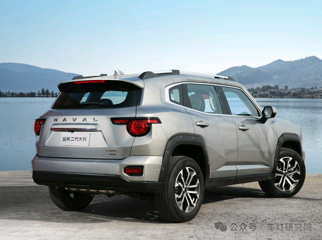 【粉丝投稿&middot;车灯拆解2502】哈弗二代大狗 尾灯拆解