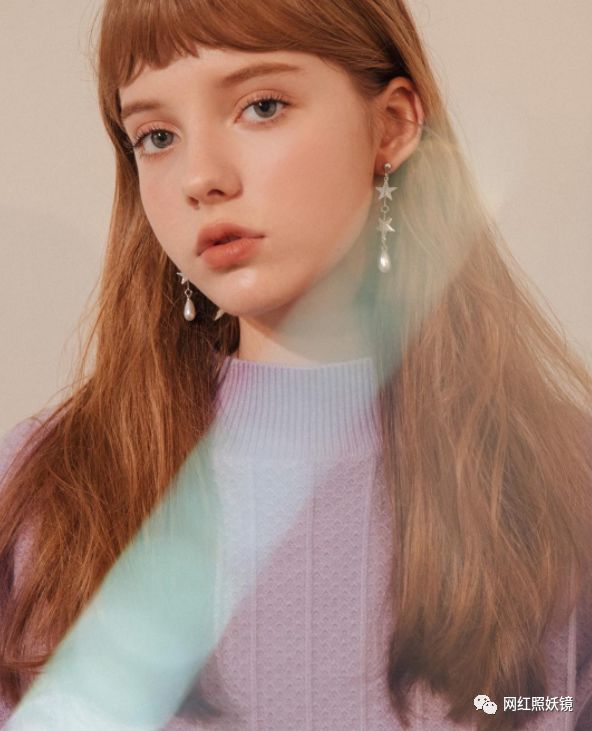 今天要说的是一位来自战斗民族的姑娘,俄罗斯模特kulakova sonya.