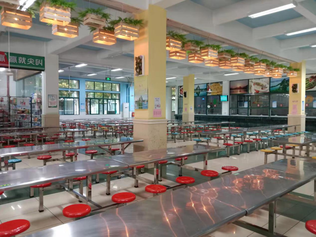 带你走进肇庆学校的后厨