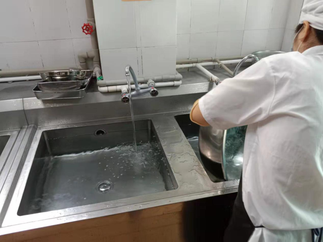 带你走进肇庆学校的后厨