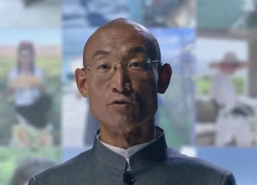 “奥利给大叔”：一个古怪笨拙的普通人被看见之后(图5)