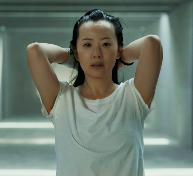 当一个中年离异女性,对生活提出反问 - 三联生活周刊 - 瓦斯阅读