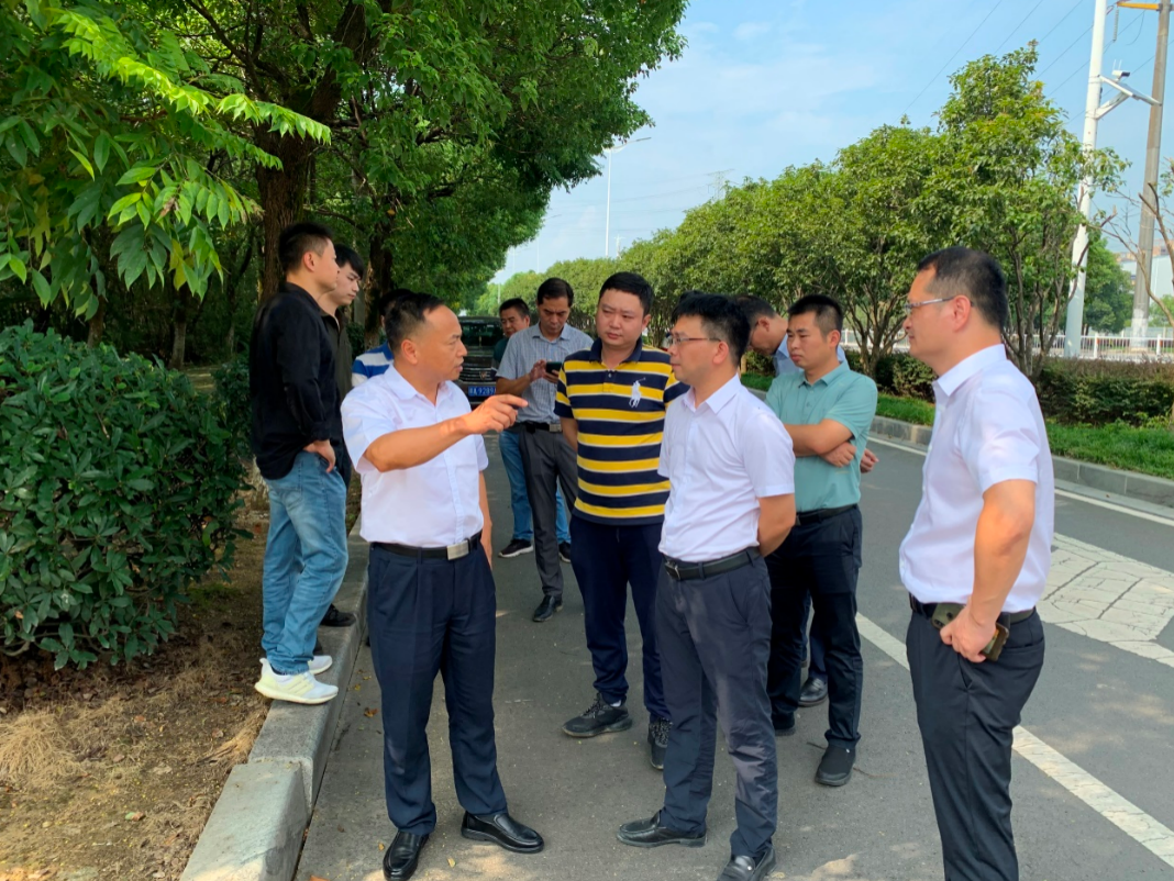 塘山快报塘山镇党委书记吴云颖一行深入一线督导环保问题