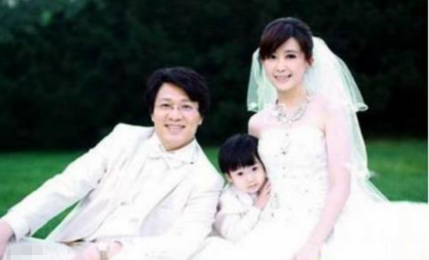 玉女明星中绯闻最少的她,年过40却和老公开撕,一生不愿再嫁-微信头条网 玉女明星中绯闻最少的她,年过40却和老公开撕,一生不愿再嫁