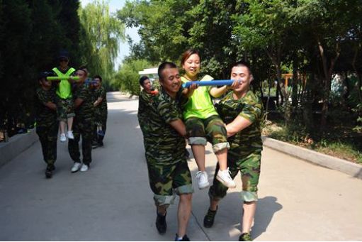 \"大户制胜,高端先行\"——银行高端客户拓展攻略_最干货|21个高端精品超市品牌及拓展需求_高端拓展培训