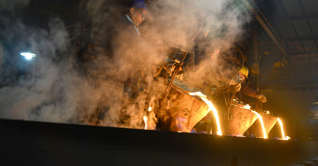 以碱性炉衬为例，探究熔炼工艺对炉衬使用寿命的影响的图1