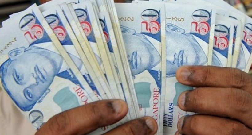 假护照！两男子伪造新加坡护照入狱…