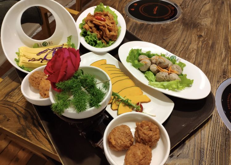 美食探店烟台这几家精致素食餐厅素菜做得比肉更诱人