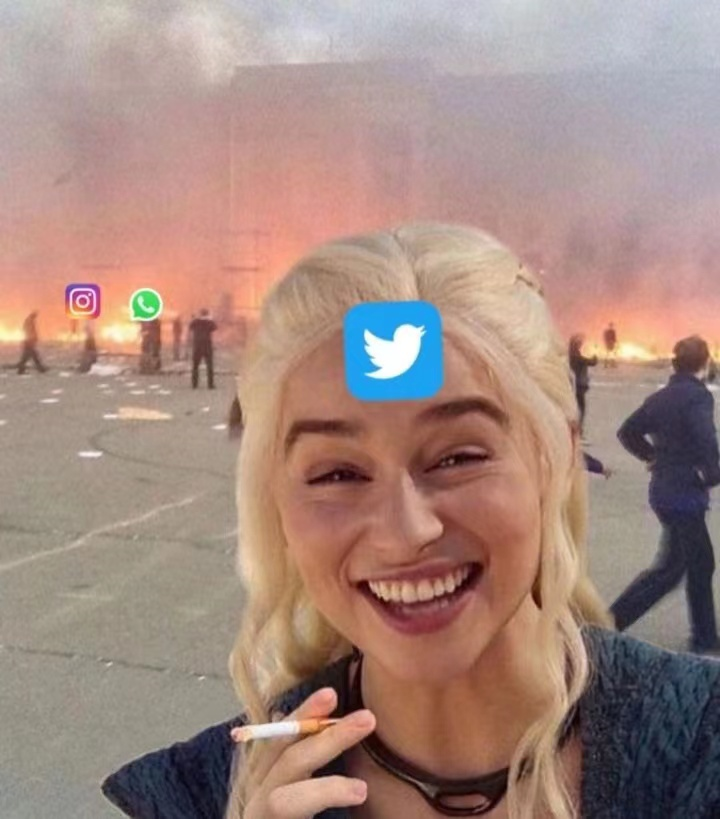 都是推特嘲讽 facebook,instagram 和 whatsapp 的表情包