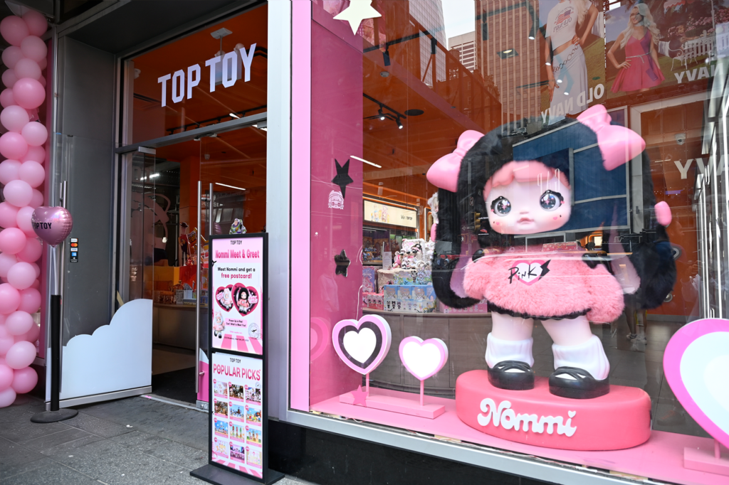 TOP TOY 美国首店开业，中国潮玩品牌首登时代广场– 胖鲸