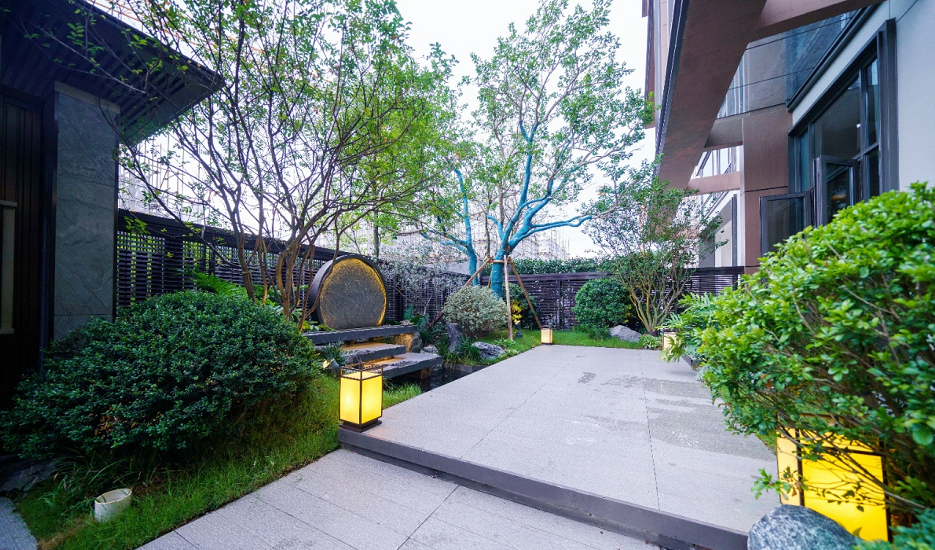 独门独院独梯！知识城山与墅242套叠院，值得买!