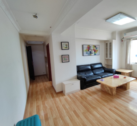 天河北总价550两房| 金鼎大厦，90平两房，过五年*、无占学位、无贷款