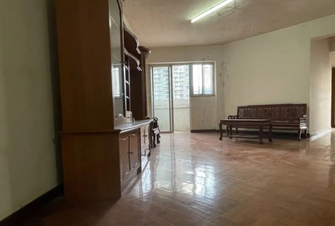 天河北总价880万 | 名雅苑，134平，过五年*、产权清晰、无贷款！