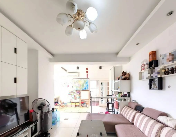 天河北总价440万 |  金穗大厦，95平，满五*、税费少、诚心出售！