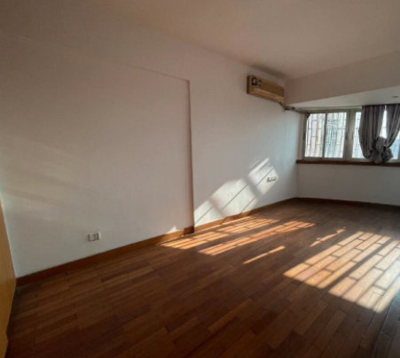 天河北总价550两房| 瑞华大厦，96平两房，产权清晰、无抵押、诚心出售