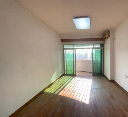 天河北总价550两房| 瑞华大厦，96平两房，产权清晰、无抵押、诚心出售