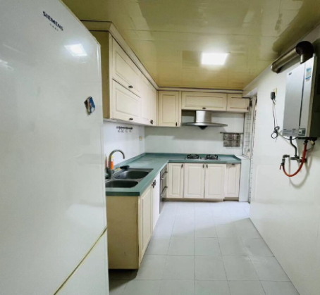 天河北总价988三房|  鸿翔大厦，121平三房，产权清晰、无抵押、诚心出售