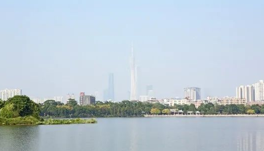 海珠湖景峰，均价5.5万/㎡，现楼交付！