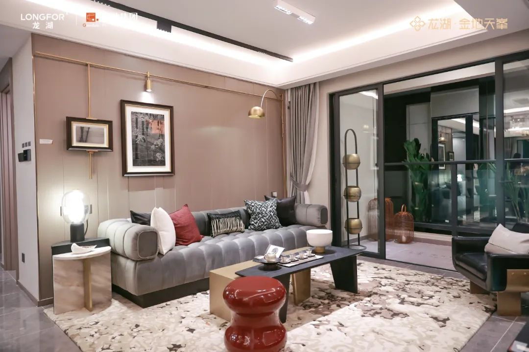 番禺龙湖金地天峯是靠地铁，热门起来的？