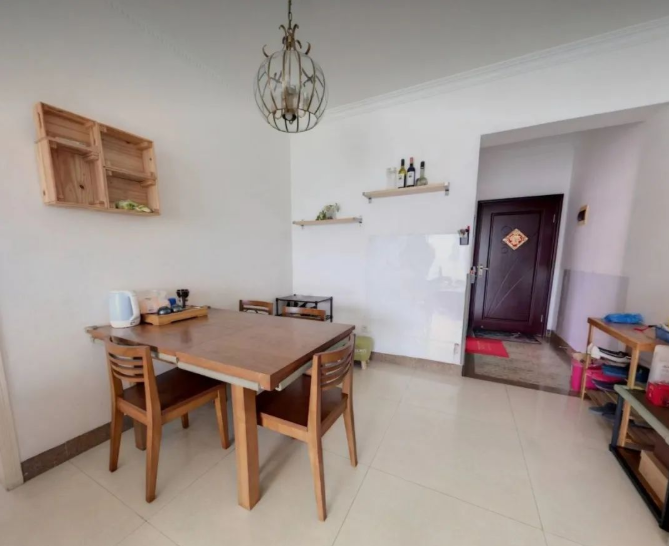 天河北总价630万 | 金碧翡翠华庭，88平三房，南向、*户型、诚心出售！