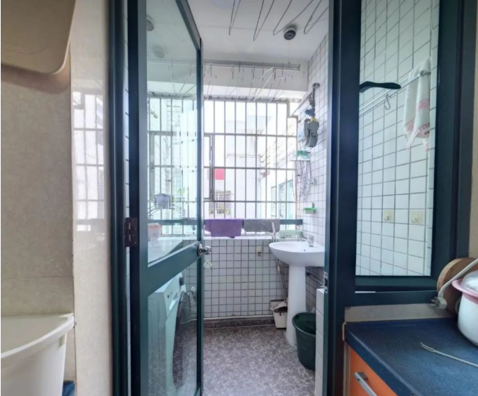 天河北总价630万 | 金碧翡翠华庭，88平三房，南向、*户型、诚心出售！