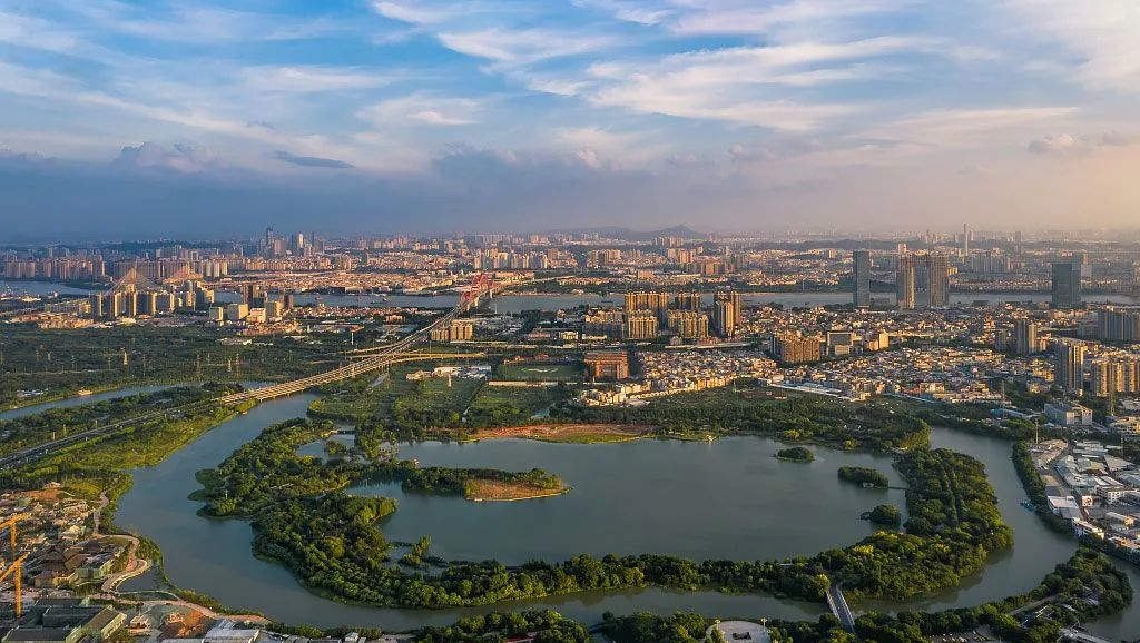 5.2万/平！海珠新盘打出“黄埔价”，海珠湖景峰值得刚需购买！