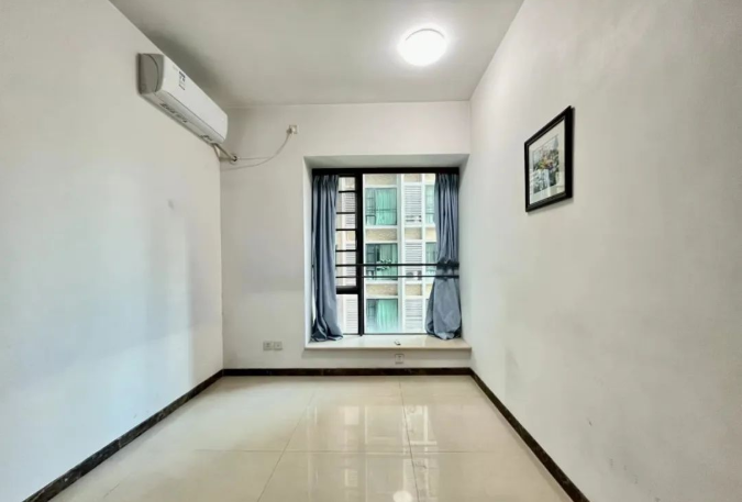 天河北总价1430万 | 芳草园，126平，东南向大三房、无抵押、诚心出售！