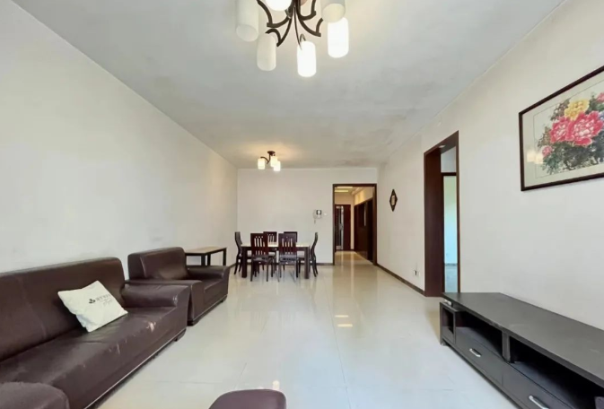 天河北总价1430万 | 芳草园，126平，东南向大三房、无抵押、诚心出售！