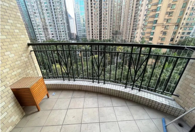 天河北总价1430万 | 芳草园，126平，东南向大三房、无抵押、诚心出售！