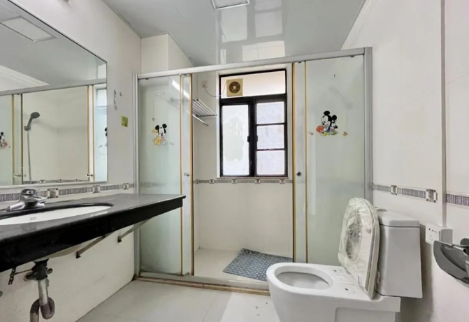 天河北总价1430万 | 芳草园，126平，东南向大三房、无抵押、诚心出售！