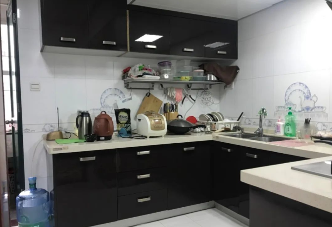 天河北总价1500万 | 金碧翡翠华庭，161平，满五年、学位不占用，诚心出售！