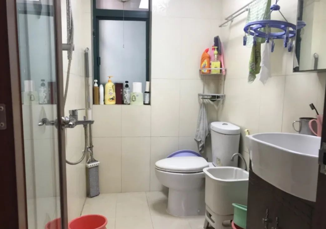 天河北总价1500万 | 金碧翡翠华庭，161平，满五年、学位不占用，诚心出售！