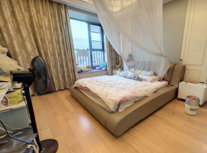 天河北总价1850万 | 瑞安创逸，198平，满五*、户型方正、业主急售！