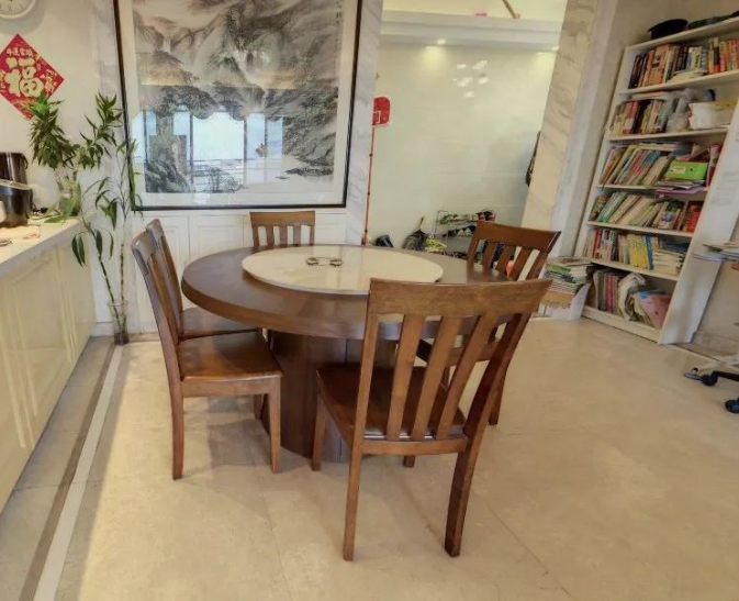 天河北总价1850万 | 瑞安创逸，198平，满五*、户型方正、业主急售！