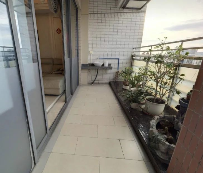 天河北总价1850万 | 瑞安创逸，198平，满五*、户型方正、业主急售！