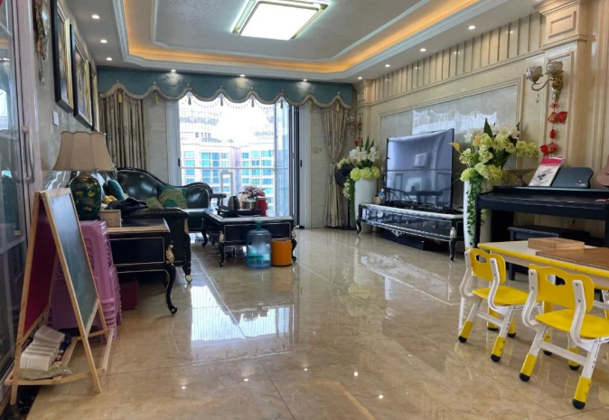 天河北总价2298万 | 伊顿18，203平，厅出阳台、南北对流、通风采光非常好！