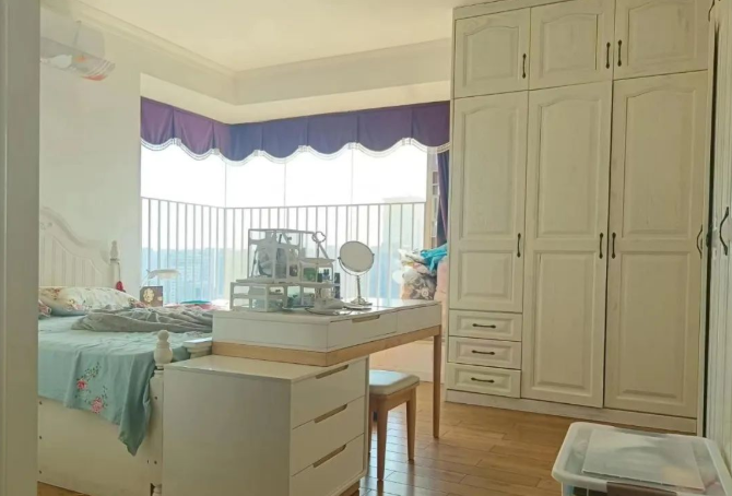 天河北总价1260万 | 伊顿18，124平三房，厅出阳台、高层视野好！