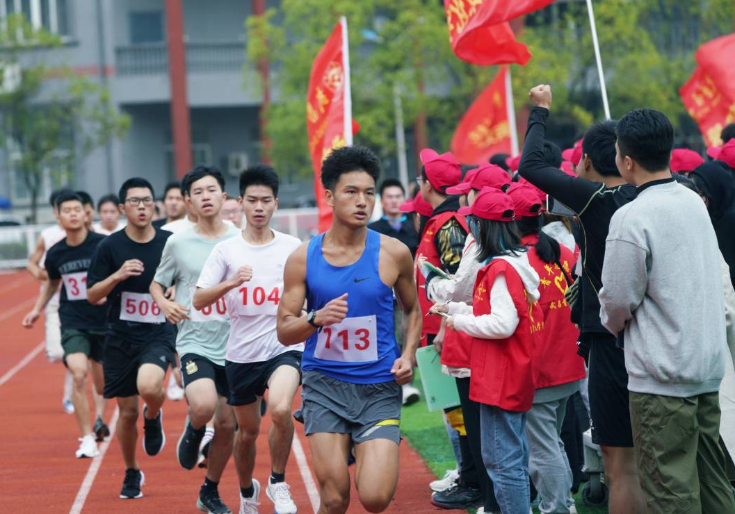 美翻了!武漢秋天最好的樣子,就在這些校園里