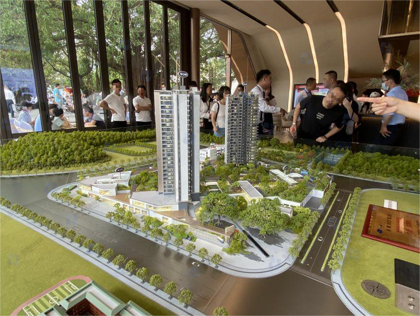 国庆期间，哪些楼盘比较热门？