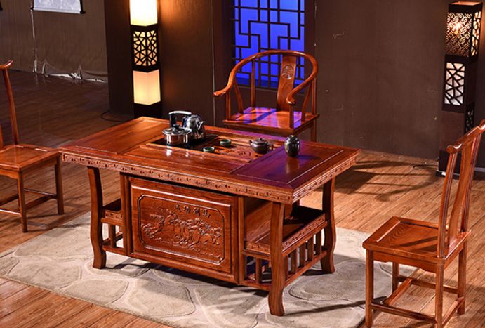 茶的清香与红木的古色古香相碰撞，是一种什么体验？