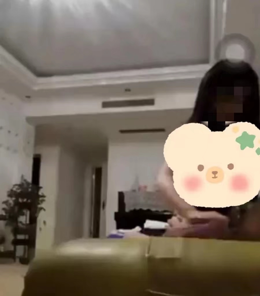 女幼师在家偷情,“自拍视频”误发业主群,之后....-微信头条网 女幼师在家偷情,“自拍视频”误发业主群,之后....